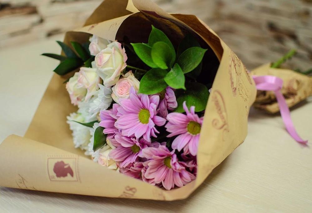 Букет цветов из: Розы и Хризантемы в Гусиноозерске