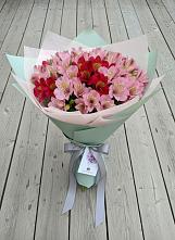 Букет цветов из:  Альстромерии в Гусиноозерске