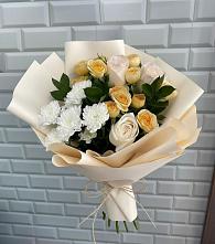 Букет цветов из:  Розы и Хризантемы в Гусиноозерске