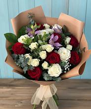 Букет цветов из:  Розы и Альстромерии в Гусиноозерске