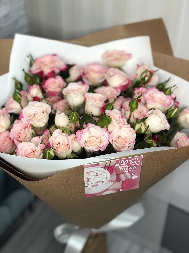 Букет цветов из: Розы в Гусиноозерске