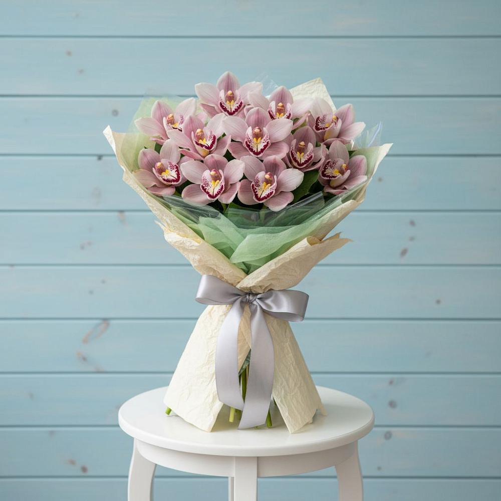 Букет цветов из: Орхидеи и Розы в Гусиноозерске