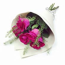 Букет цветов из:  Розы в Гусиноозерске