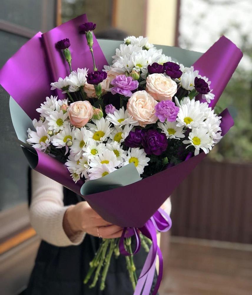 Букет цветов из: Хризантемы, Гвоздики и Розы в Гусиноозерске