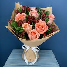 Букет цветов из:  Розы и Альстромерии #REPLACE_PRED# Гусиноозерске