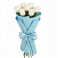 Букет 7 белых роз Проуд в Гусиноозерске